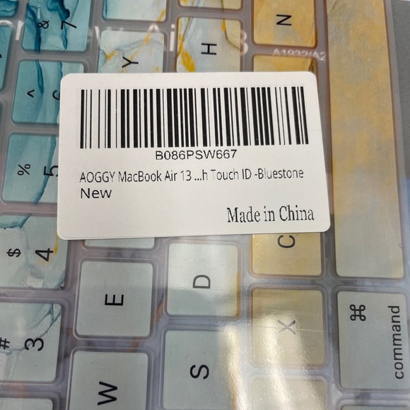 🌟NEW🌟 MacBook Air 2020 case and keyboard cover - Picture 3 of 4